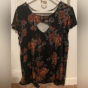 Torrid floral tee sz 2